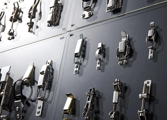 Toggle Latch